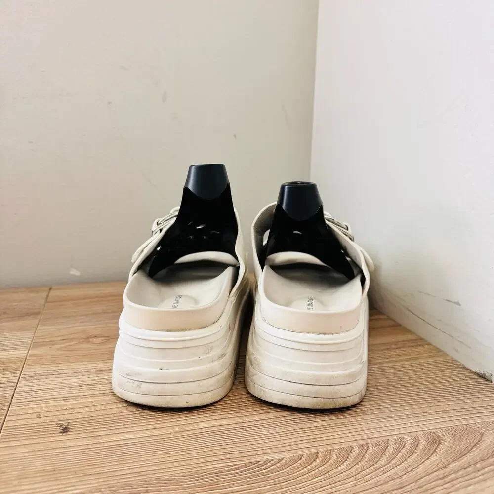 Steve Madden Urban White Leather Buckle Slides Women’s Size 7